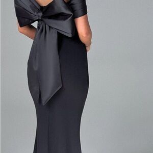 Elegant Black Evening Dress